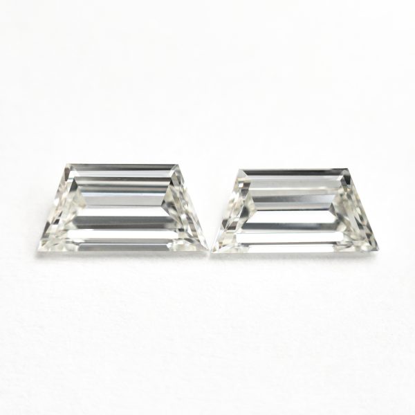 1.01cttw 2pc 7.46x3.80x2.00mm 7.37x3.67x2.01mm VVS I Trapezoid Step Cut Matching Pair 25528-01 Online now