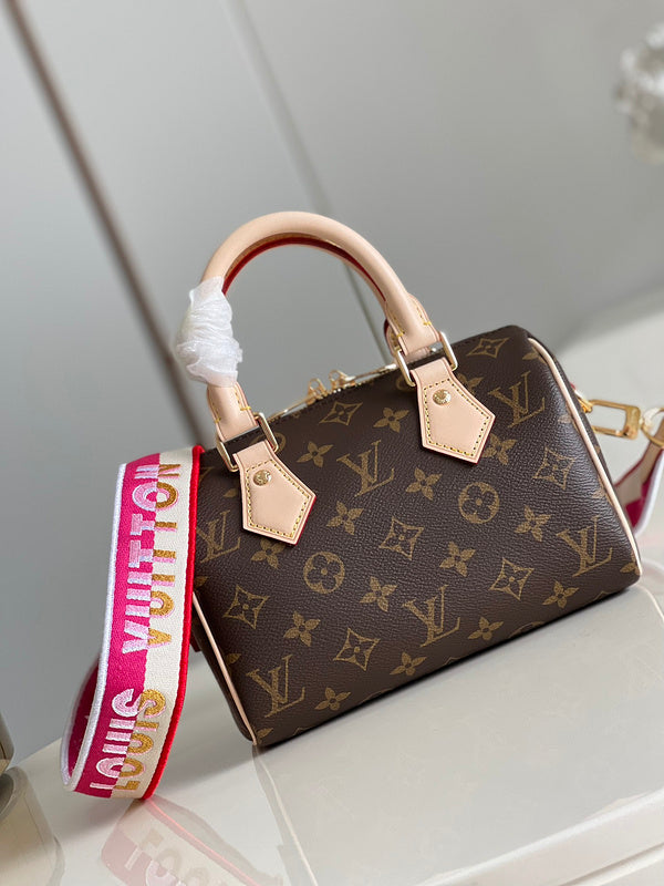 EH - Louis Vuitton Women Bags - 3766 Online now