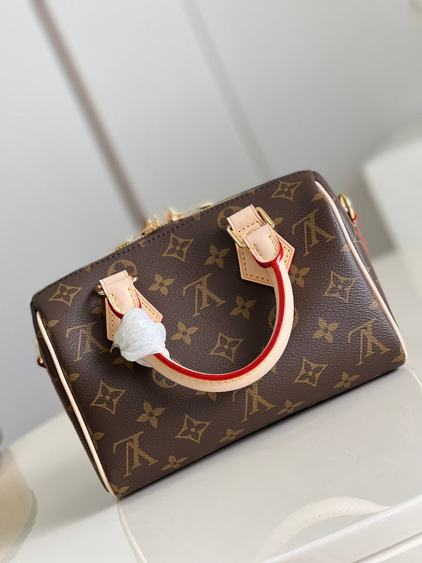 EH - Louis Vuitton Women Bags - 3766 Online now